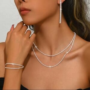 Elegant Silver Jewelry Set for Women